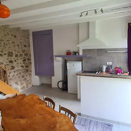 Σπίτι διακοπών Bienvenue Aux Lavandieres. Montrollet