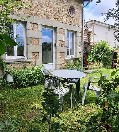 Bienvenue Aux Lavandieres. בית נופש Montrollet