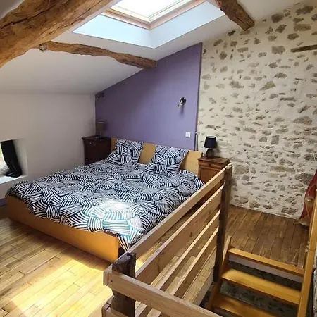 Holiday home Bienvenue Aux Lavandieres. Montrollet