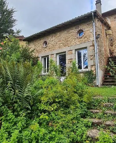 Bienvenue Aux Lavandieres. Nyaraló