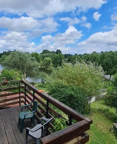 Bienvenue Aux Lavandieres. * Montrollet